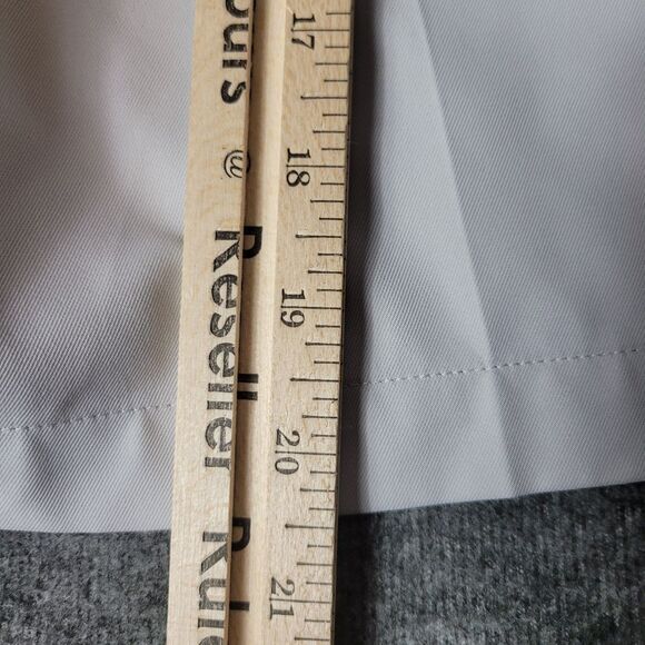 Peter Millar Crown Sport Golf Short Men's Size 38 Performance Ivory Beige - Picture 8 of 9